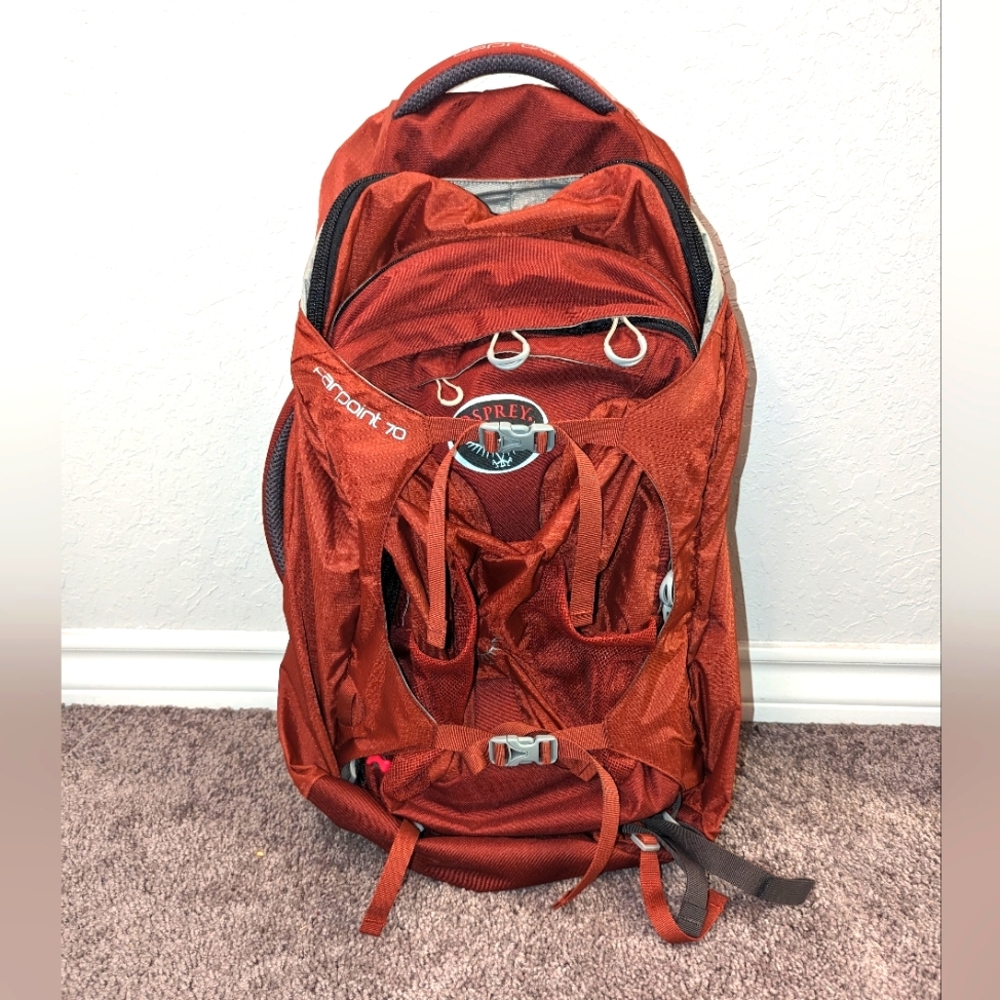 Osprey Farpoint 70L Womens Backpack